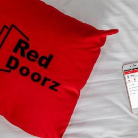 Benuaanyar Reddoorz Plus Near Taman Siring酒店 外观 照片